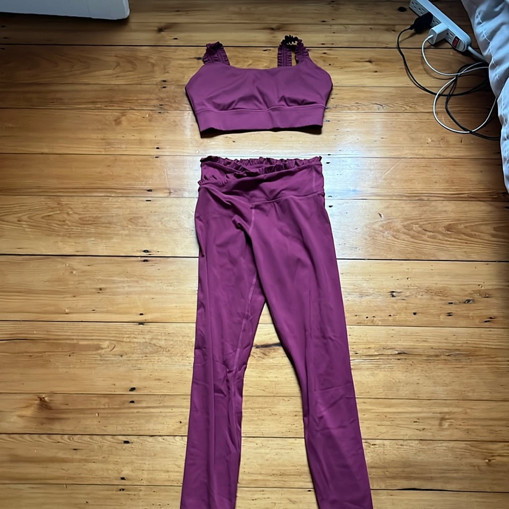Sincerely Jules active matching set